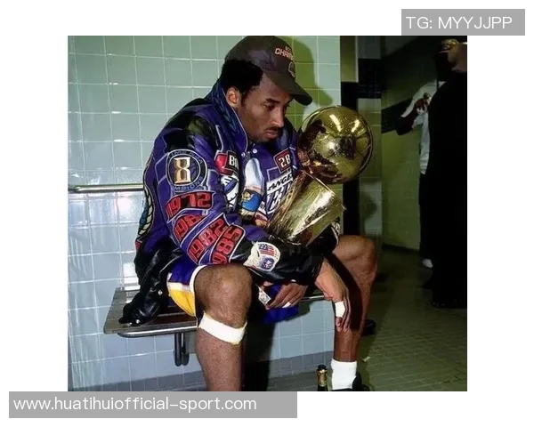 2011年今日回顾科比豪取37分14板3助3断荣膺个人第四次AMVP殊荣