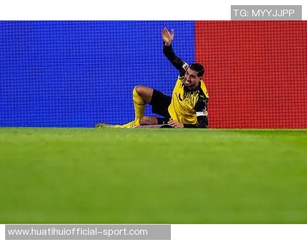 多特蒙德庆祝埃姆雷詹主罚点球全中创下100命中率佳绩